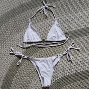 SHEIN White Classic Triangle Bikini Set